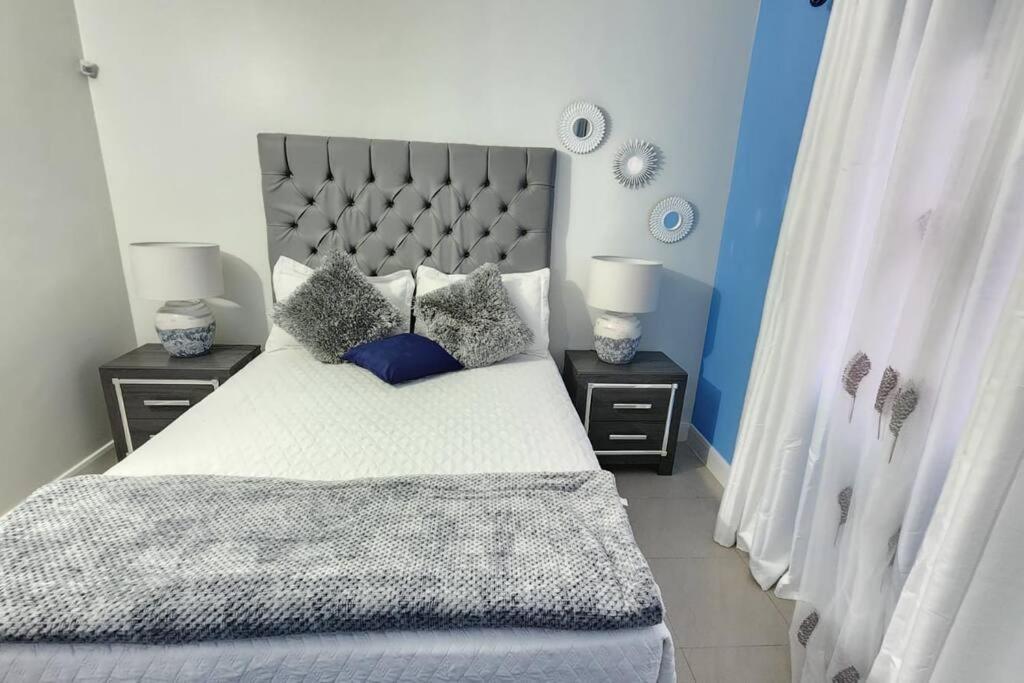 Villa Snooze At Oceanpointe à Lucea Extérieur photo